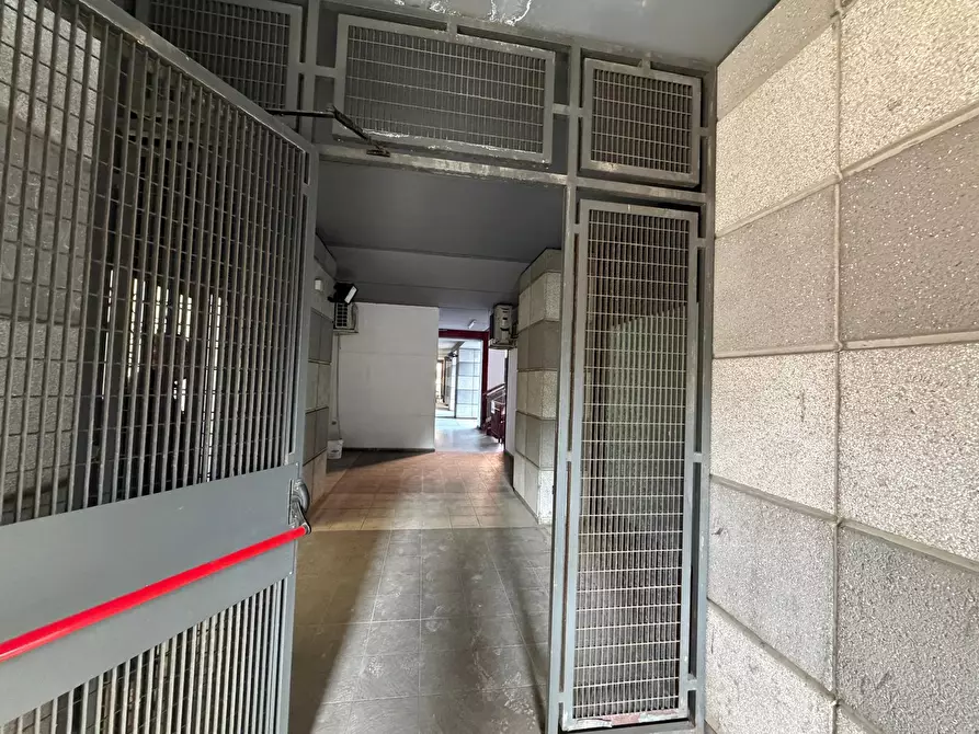 Immagine 26 di Ufficio in affitto  in Via Monte Giberto 133 a Roma