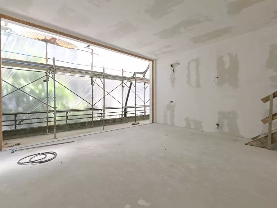 Immagine 5 di Loft/Open space in vendita  in Via Ugo Foscolo 6 a Torino