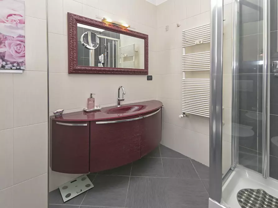 Immagine 39 di Trilocale in vendita  in Corso Monte Cucco 146 a Torino