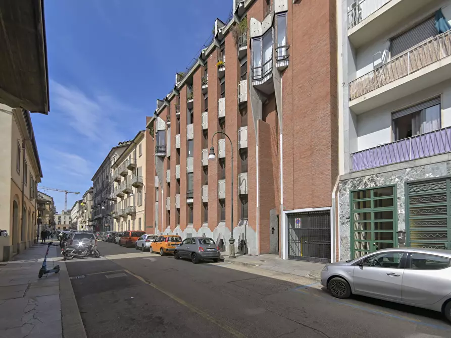 Immagine 3 di Palazzo in vendita  in Via Gaudenzio Ferrari 9 a Torino