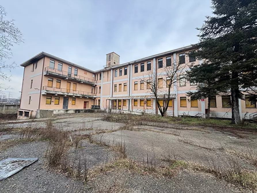 Immagine 1 di Attività artigianale in vendita  in Strada dell'Arrivore 25 a Torino