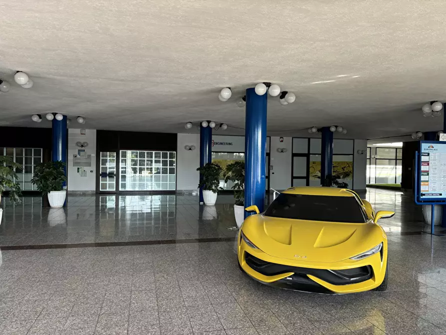 Immagine 6 di Ufficio in vendita  in STRADA TORINO 43/45 a Orbassano