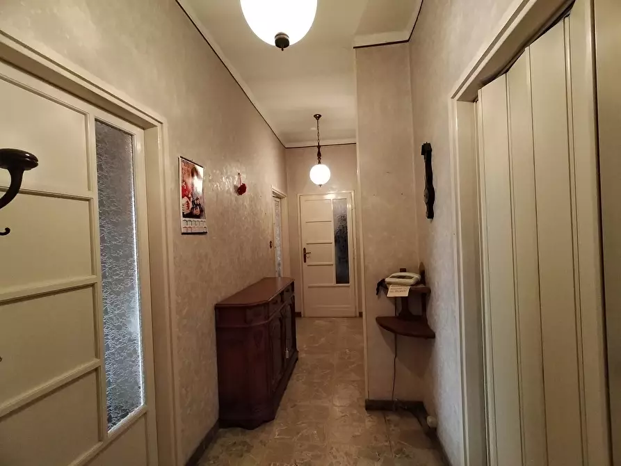 Immagine 3 di Quadrilocale in vendita  in Via dei Frassini 33 a Torino