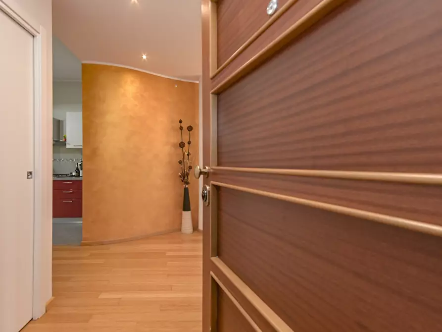 Immagine 7 di Quadrilocale in vendita  in via trecate 15 a Torino