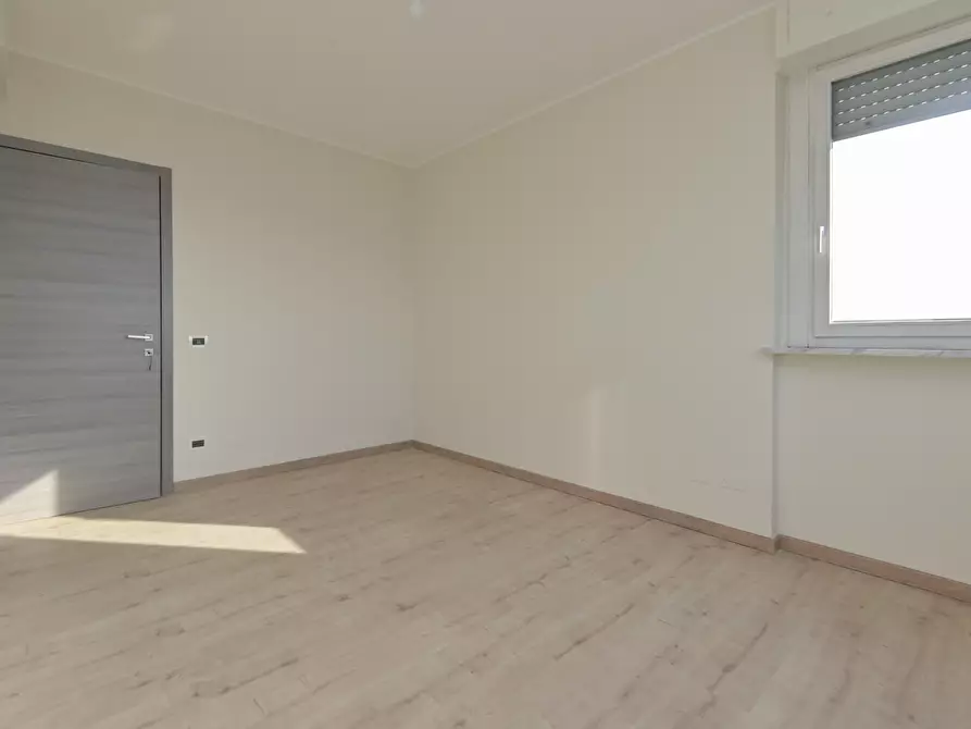 Immagine 35 di Quadrilocale in affitto  in Via Pietro Cossa 293/40 a Torino