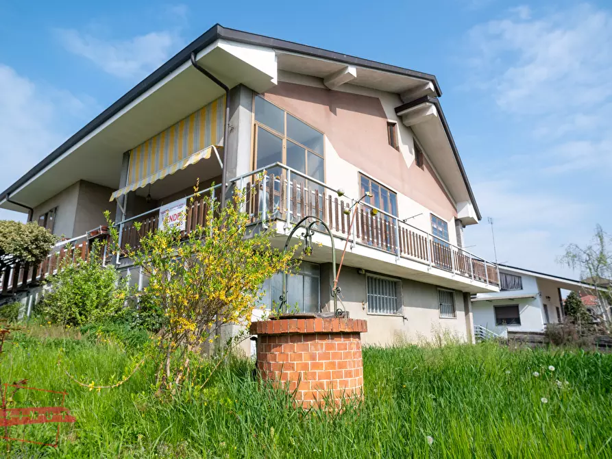 Immagine 9 di Villa in vendita  in via rossini 5 a San Damiano D'asti