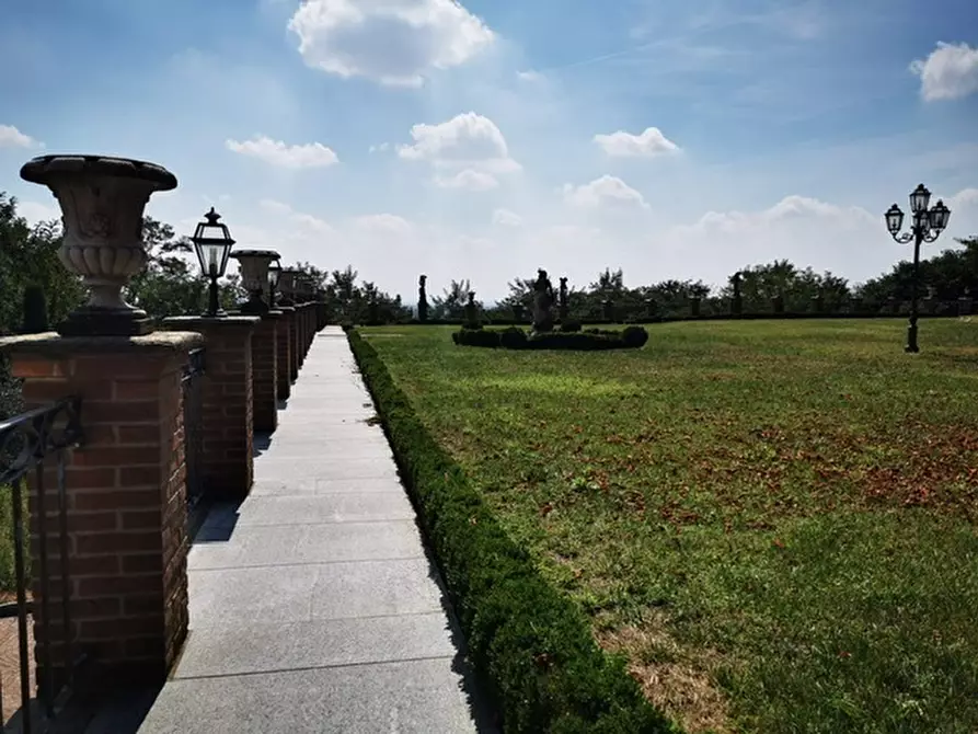 Immagine 12 di Villa in vendita  a Moncalieri