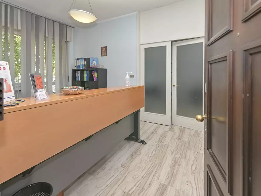 Immagine 3 di Ufficio in vendita  in Corso Monte Cucco 85 a Torino