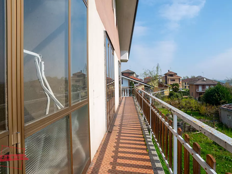 Immagine 21 di Villa in vendita  in via rossini 5 a San Damiano D'asti