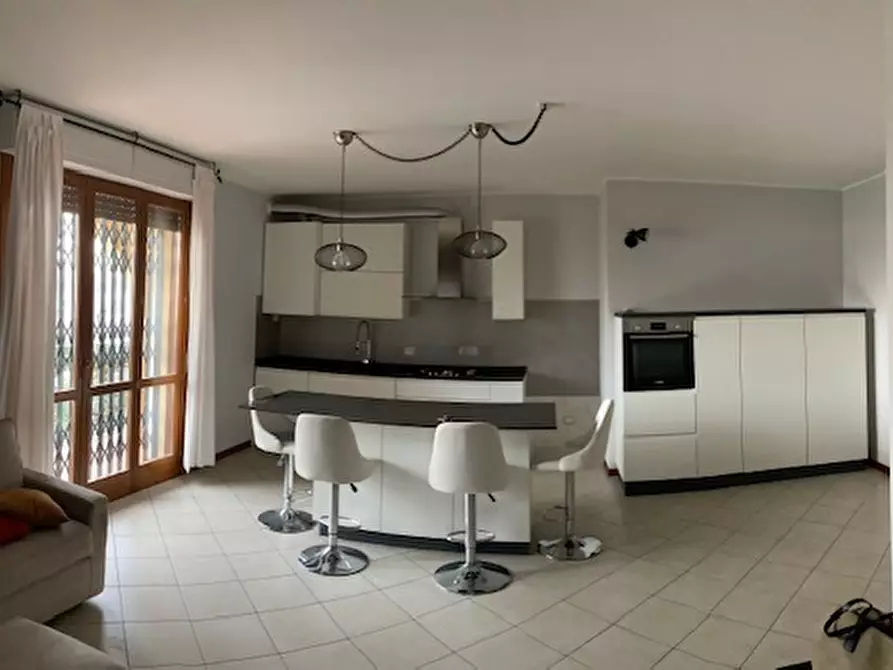 Immagine 1 di Appartamento in vendita  a Cascina