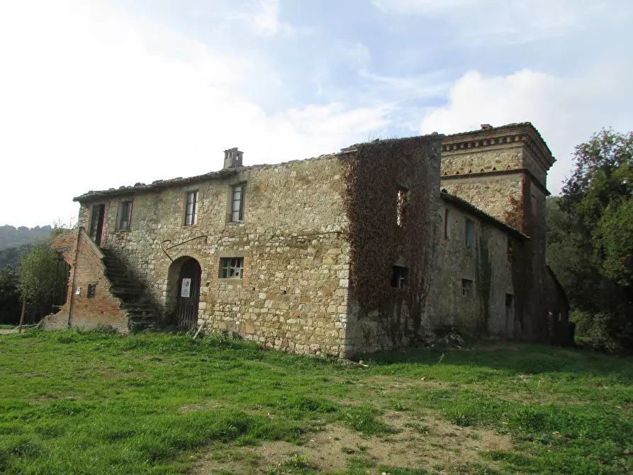 Immagine 27 di Rustico / casale in vendita  a Todi
