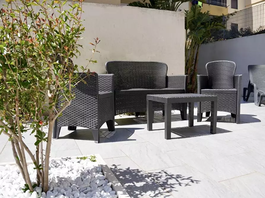 Immagine 23 di Bilocale in vendita  in Via Procaccia 153 a Monopoli