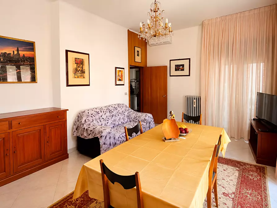 Immagine 20 di Trilocale in vendita  in Via Carlo Poerio 35 a Castellana Grotte