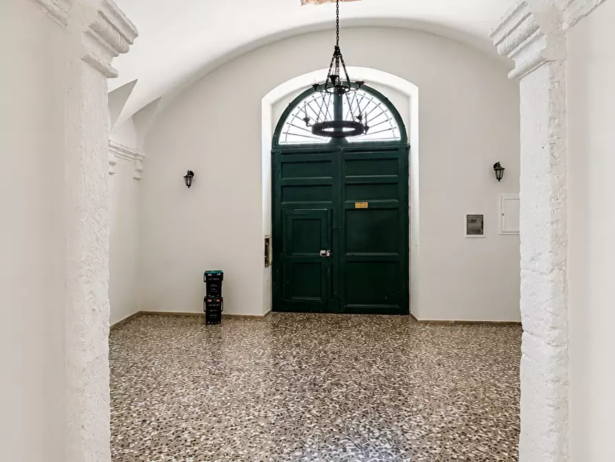 Immagine 7 di Trilocale in vendita  in Via Orazio Comes 38 a Monopoli