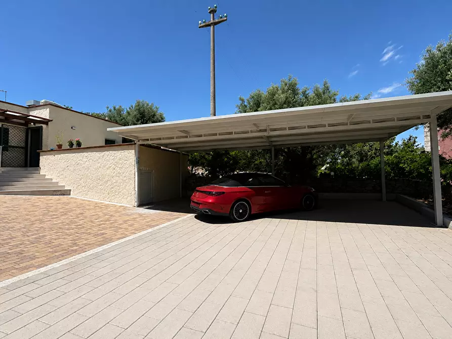 Immagine 2 di Villa in vendita  in Contrada Peroscia 56 a Monopoli