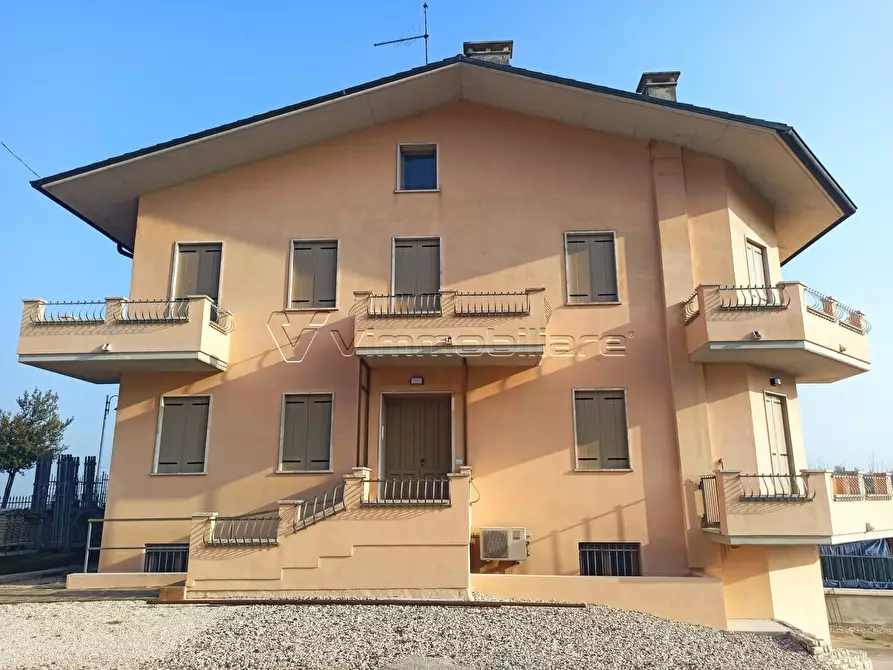 Immagine 2 di Villetta a schiera in affitto  in Via Fontanella 4 a Barbarano Mossano