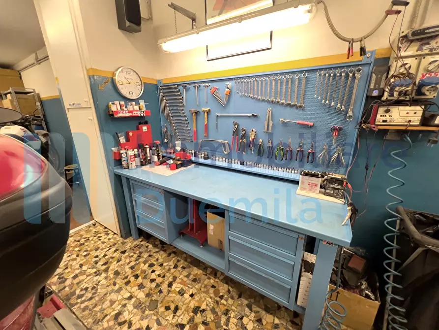 Immagine 6 di Attività artigianale in vendita  a Bologna