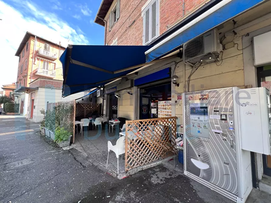Immagine 14 di Locale commerciale in vendita  a Bologna