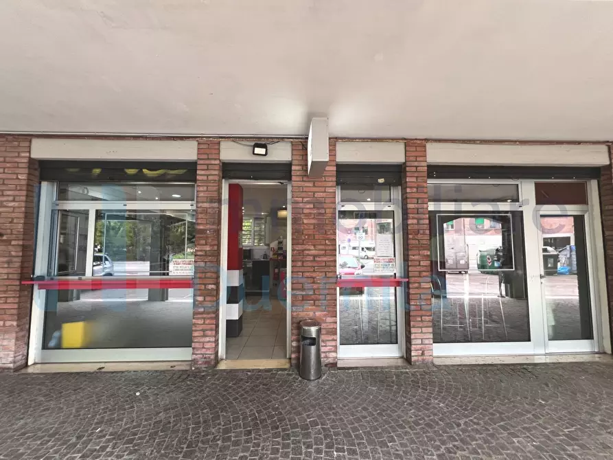 Immagine 23 di Bar / Ristorante in vendita  a Bologna