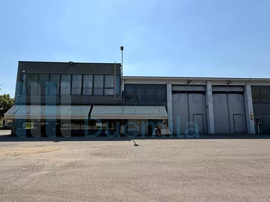 Immagine 36 di Attività commerciale in vendita  a Valsamoggia