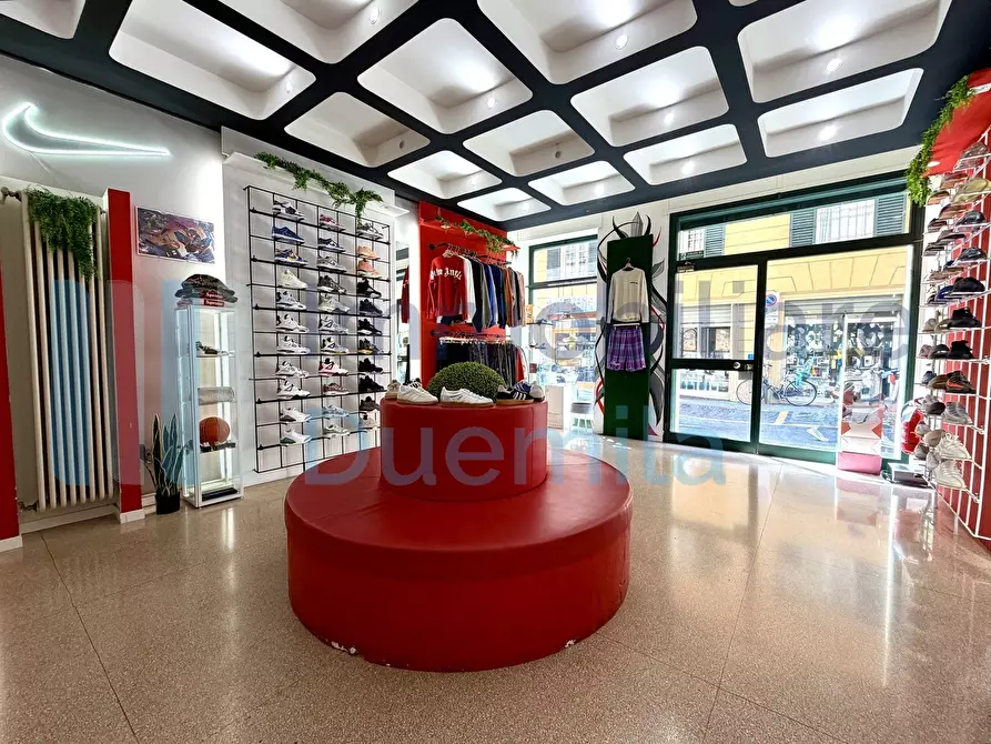 Immagine 4 di Attività commerciale in vendita  a Bologna