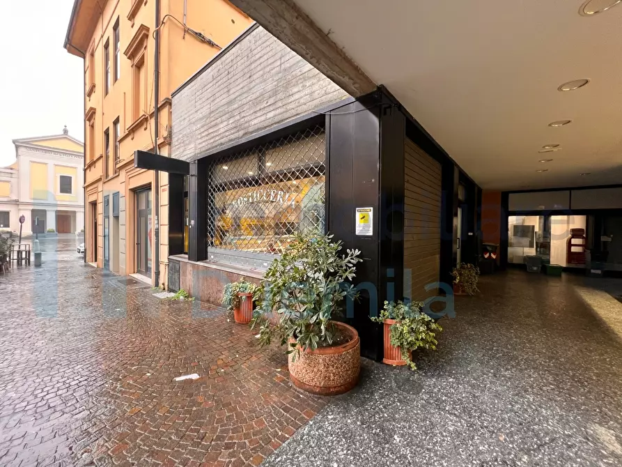 Immagine 35 di Attività artigianale in vendita  a Sasso Marconi