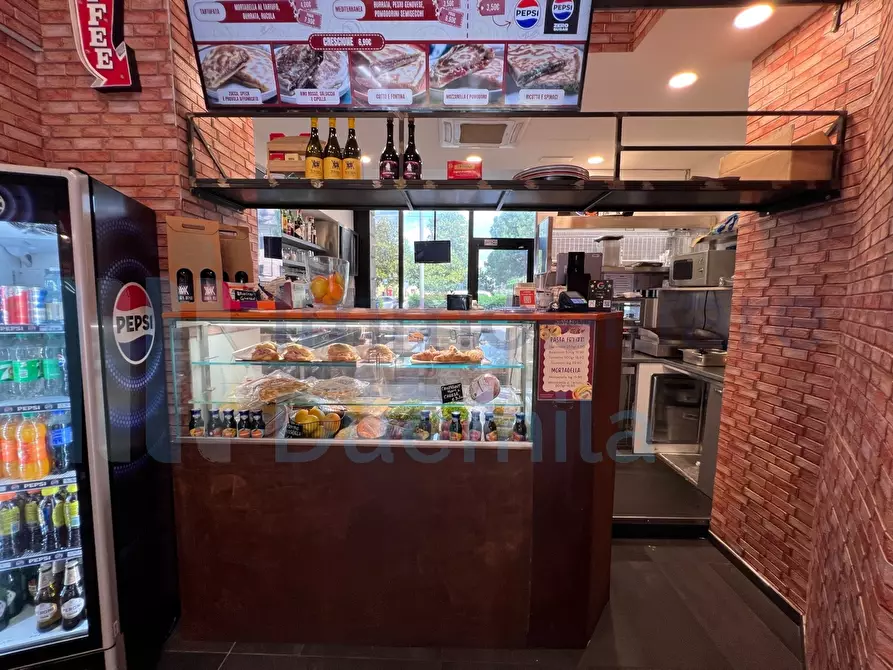 Immagine 15 di Bar / Ristorante in vendita  a Bologna