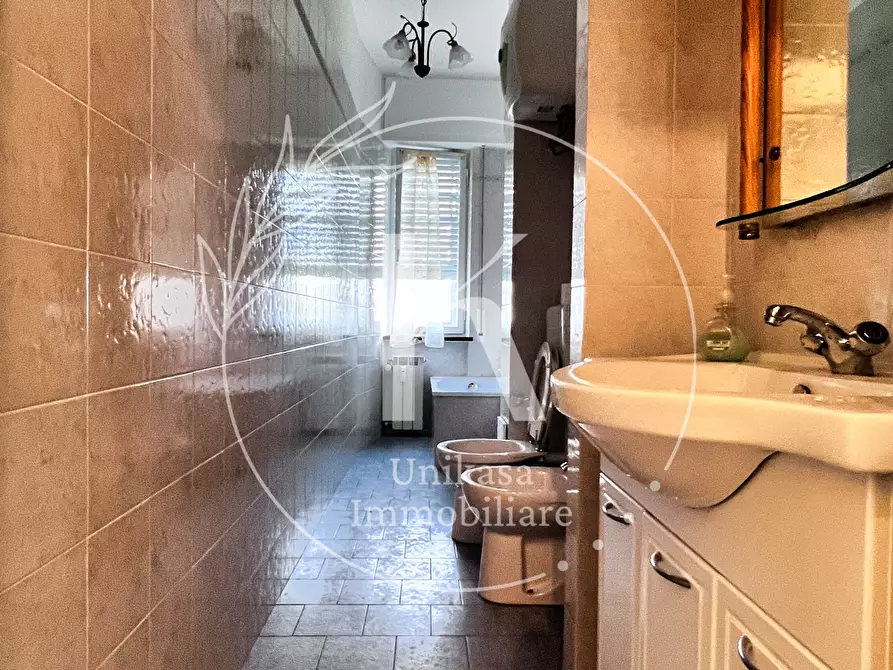 Immagine 15 di Bilocale in vendita  in Corso Viglienzoni 6 a Savona