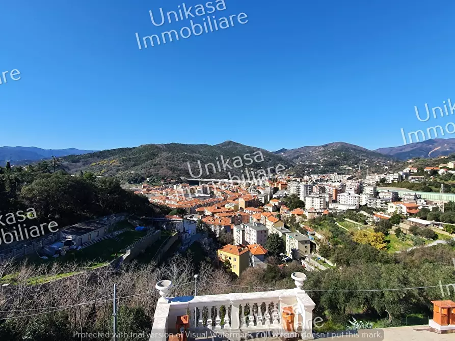 Immagine 15 di Villa in vendita  in Via Loreto a Savona