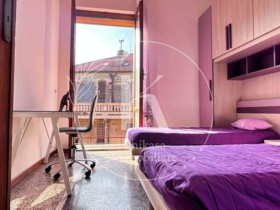 Immagine 9 di Pentalocale in vendita  in Via Santorre di Santarosa a Savona