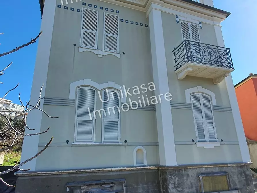 Immagine 22 di Villa in vendita  in Via Loreto a Savona