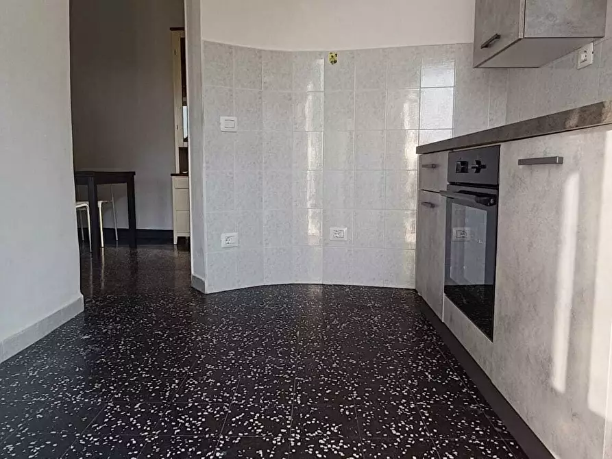 Immagine 2 di Bilocale in affitto  in Via Marmorassi a Savona