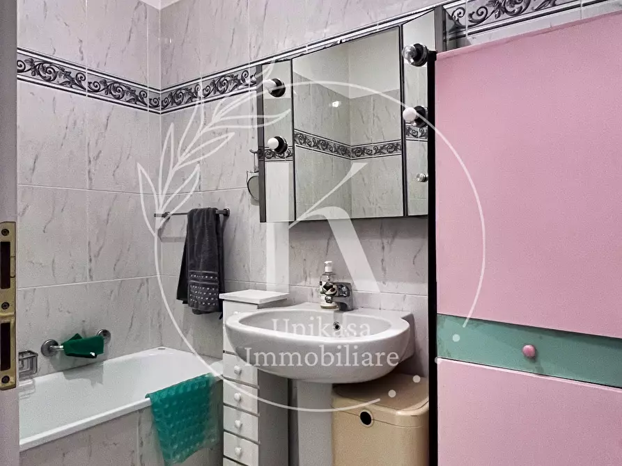 Immagine 18 di Quadrilocale in vendita  in Via IV Novembre 10 a Savona