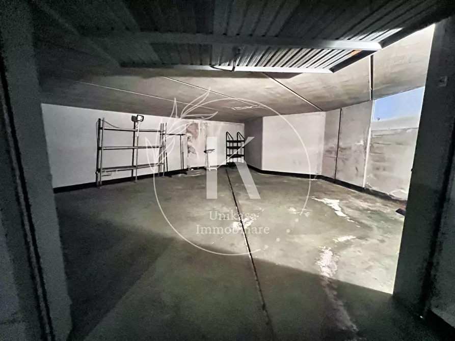 Immagine 5 di Garage in vendita  in via Mentana a Savona