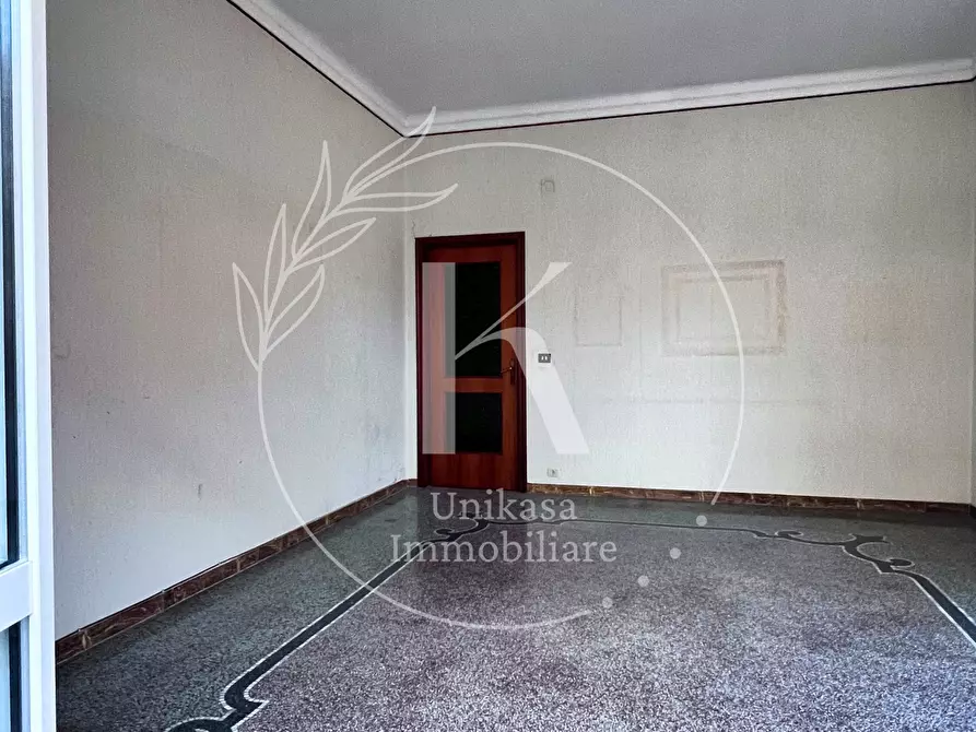 Immagine 6 di Quadrilocale in vendita  in Via Giuseppe Parini 14 a Vado Ligure