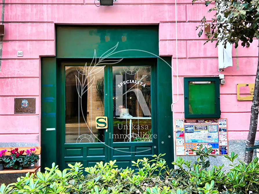 Immagine 1 di Locale commerciale in affitto  in corso italia a Savona