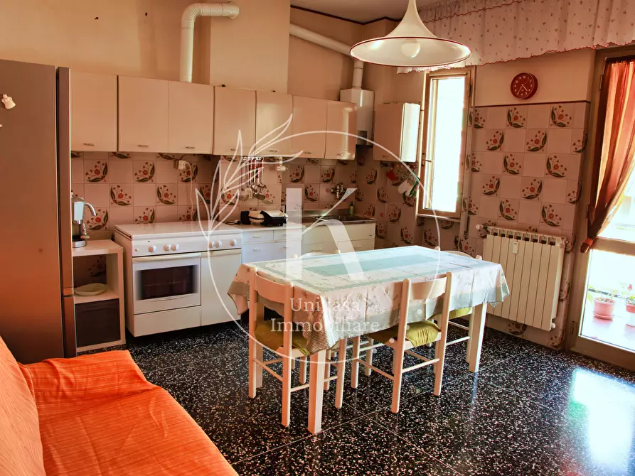 Immagine 2 di Trilocale in vendita  in Via Francesco Crispi 19 a Savona