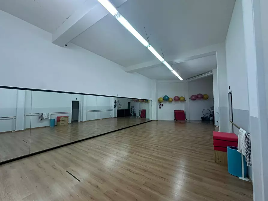 Immagine 38 di Bilocale in vendita  in Corso Giuseppe Mazzini a Ostuni