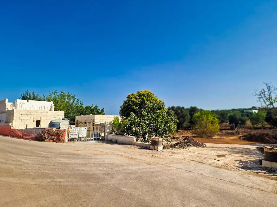 Immagine 10 di Rustico / casale in vendita  in Contrada Mincuccio N.C a Ostuni