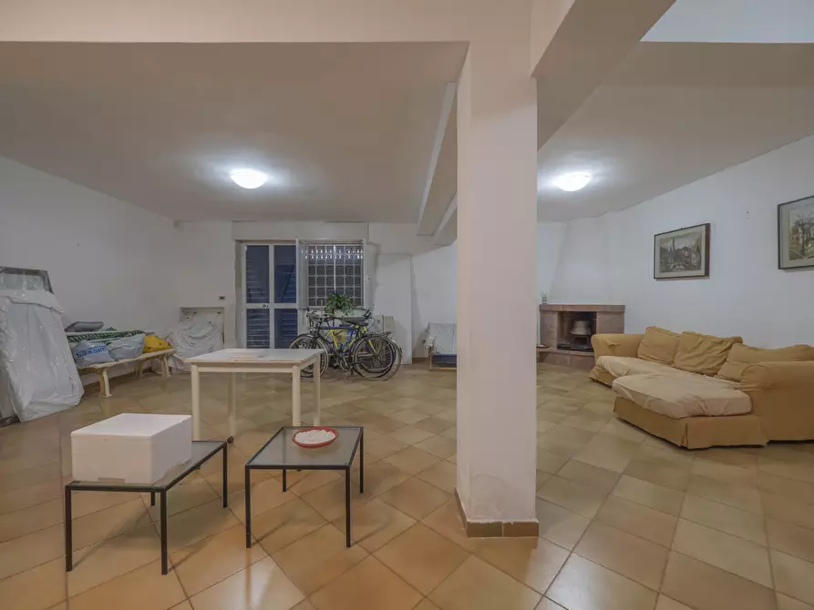 Immagine 31 di Villa in vendita  in Via del Procaccia 19 a Ostuni
