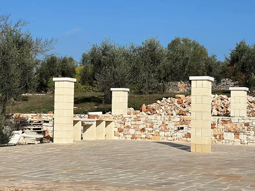Immagine 3 di Villa in vendita  in Contrada Semeraro, sn a Ceglie Messapico