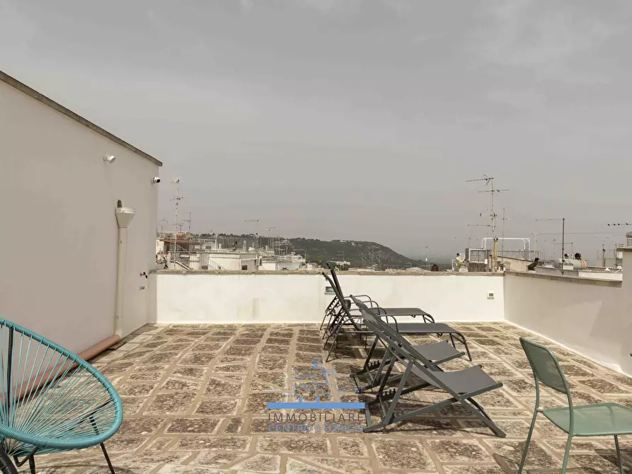 Immagine 43 di Palazzo in vendita  in Via Luca Mindelli a Ostuni
