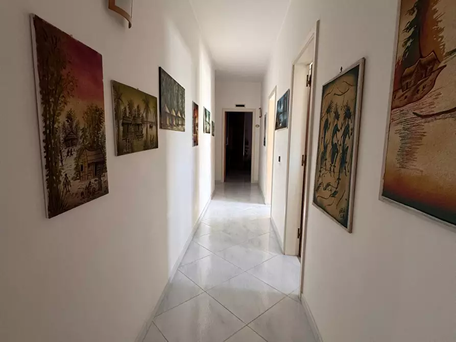 Immagine 2 di Appartamento in vendita  in Via F. Monsignor Tamborrino a Ostuni