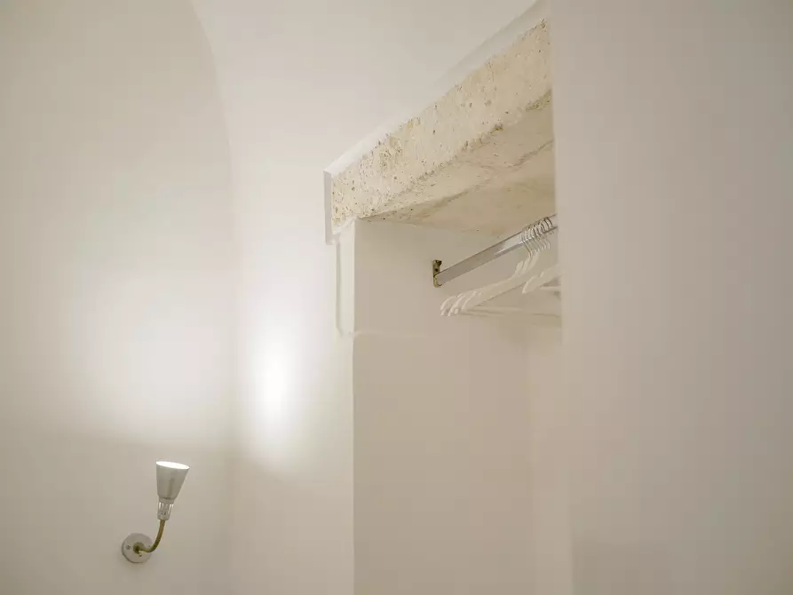 Immagine 16 di Palazzo in vendita  in Via Cattedrale a Ostuni