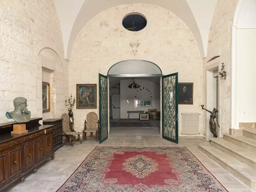 Immagine 4 di Palazzo in vendita  in Via Martiri di Kindu a Ostuni