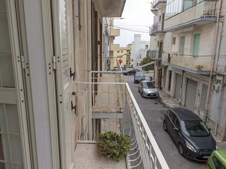 Immagine 12 di Casa indipendente in vendita  in Viale Francesco Crispi a Ostuni