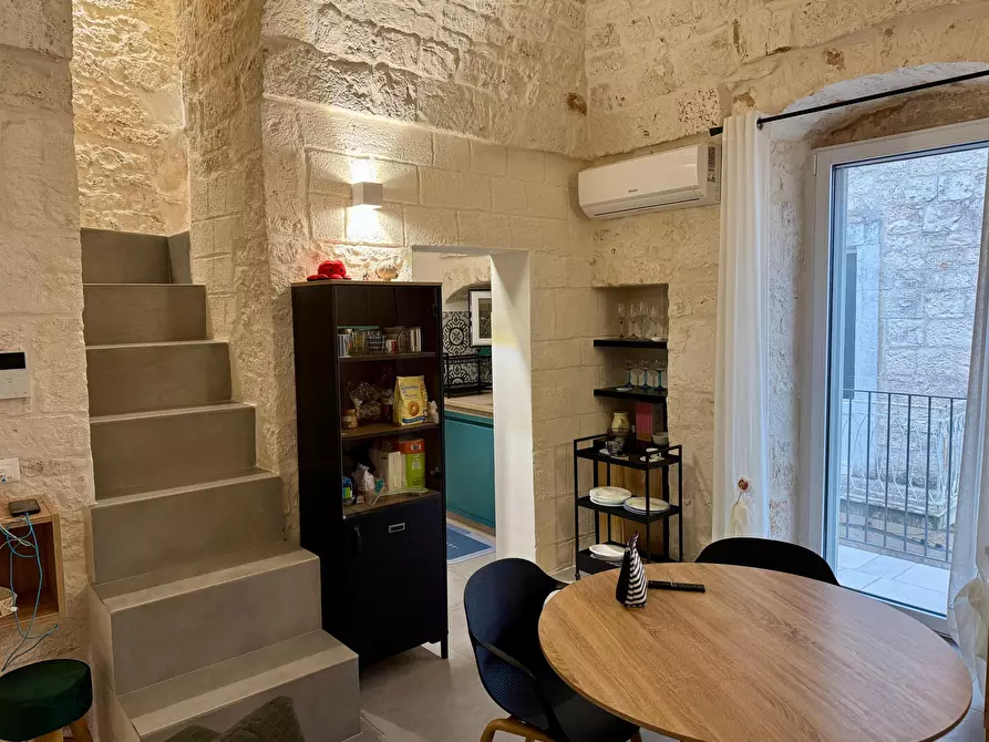 Immagine 10 di Casa indipendente in vendita  in piazzale domenico colucci a Ostuni