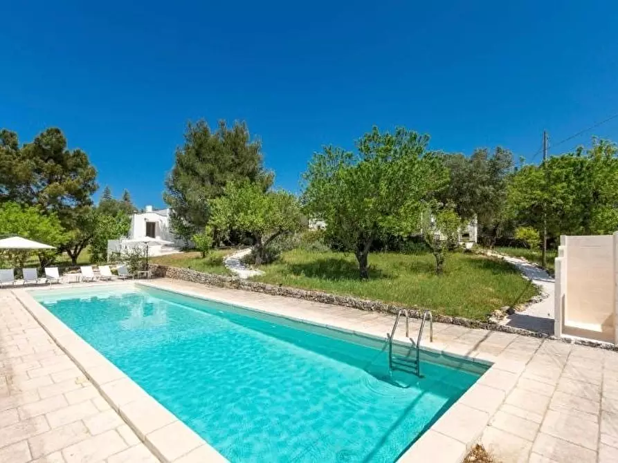 Immagine 1 di Villa in vendita  in Contrada Sessana snc a Ostuni