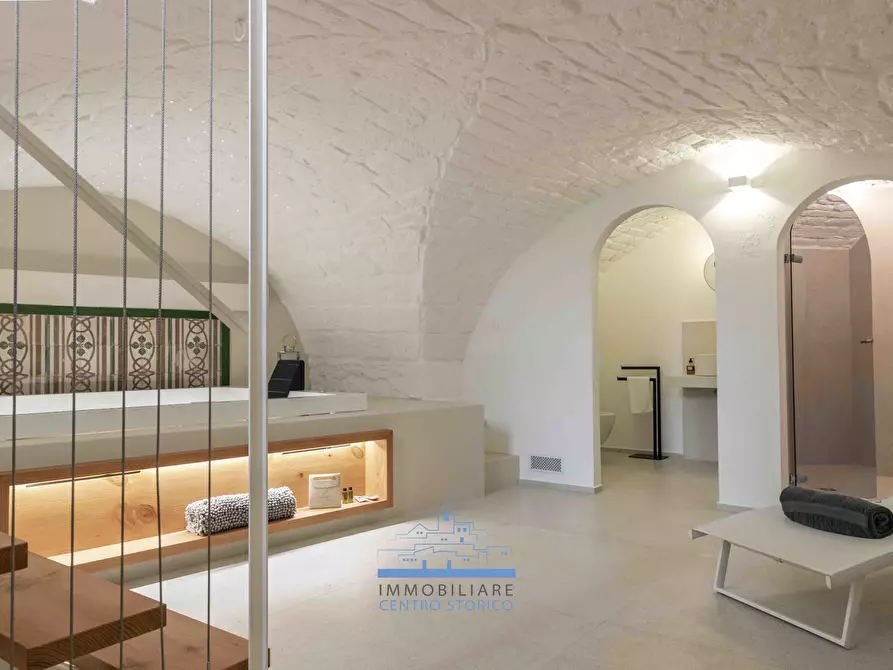 Immagine 15 di Palazzo in vendita  in Via Luca Mindelli a Ostuni