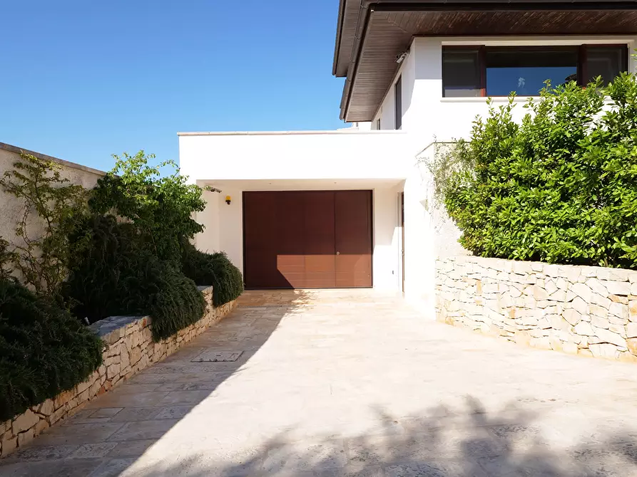 Immagine 63 di Villa in vendita  in SP29 31 a Ostuni